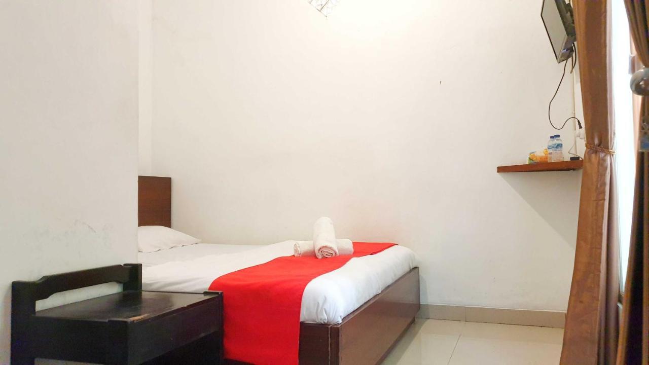 Ndalem Dasuriah Redpartner Naggulan Esterno foto