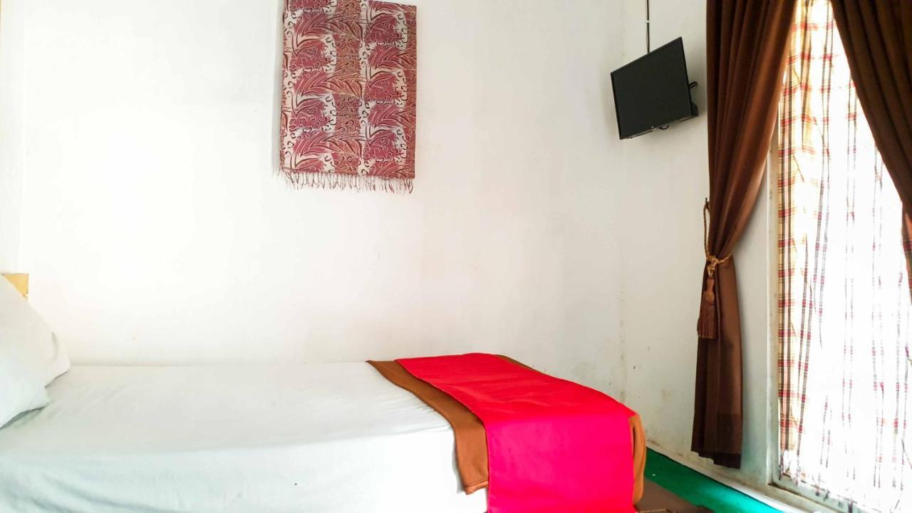 Ndalem Dasuriah Redpartner Naggulan Esterno foto