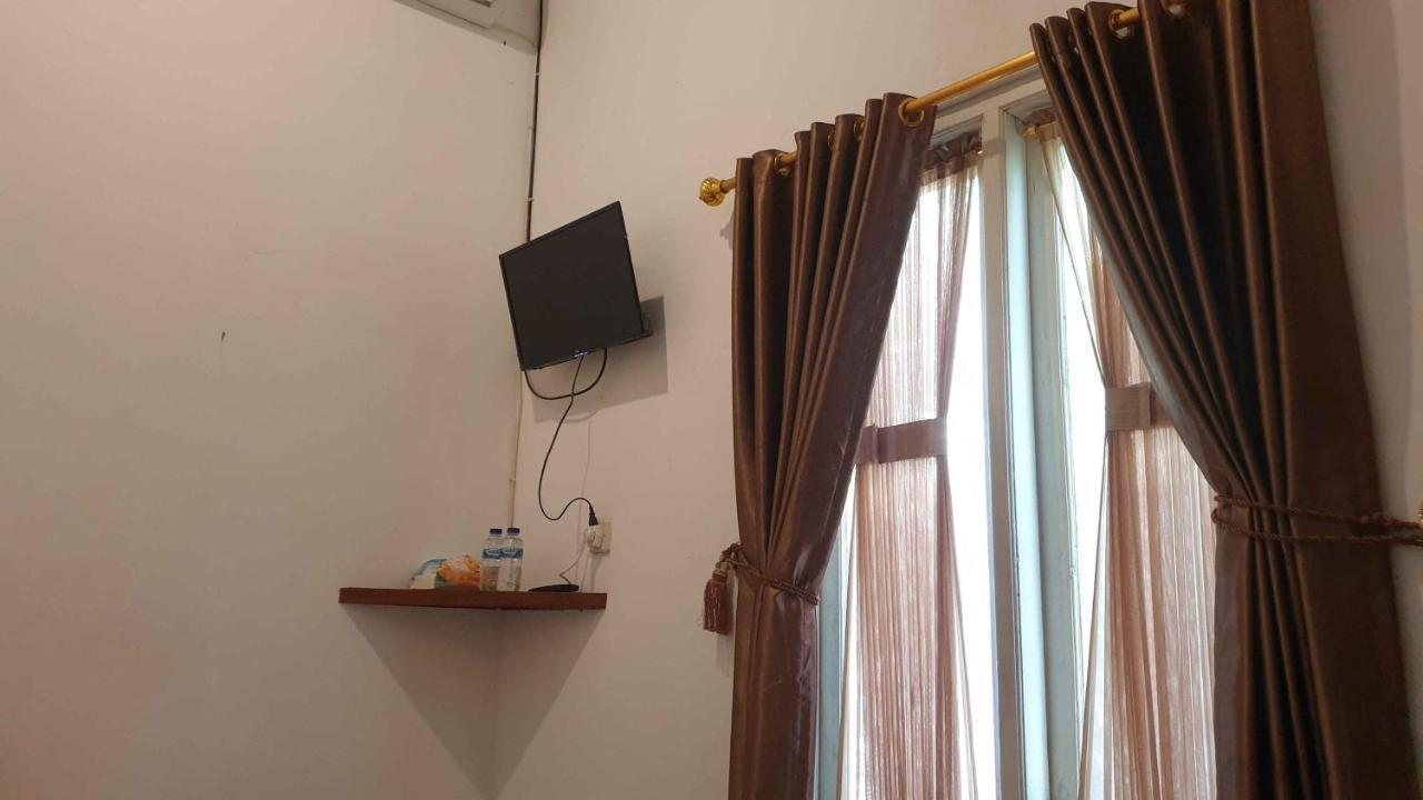 Ndalem Dasuriah Redpartner Naggulan Esterno foto